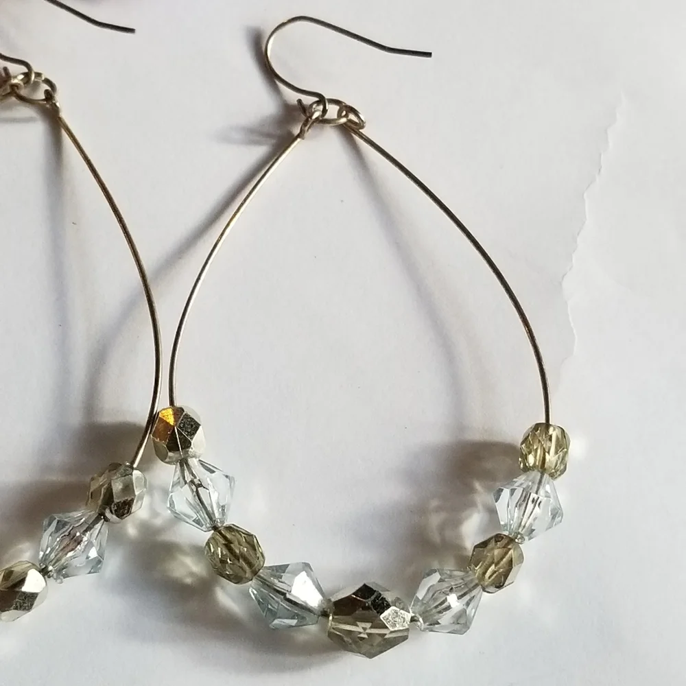 Relisted -Sparkly teardrop earrings silver tone - Picture 10 of 10